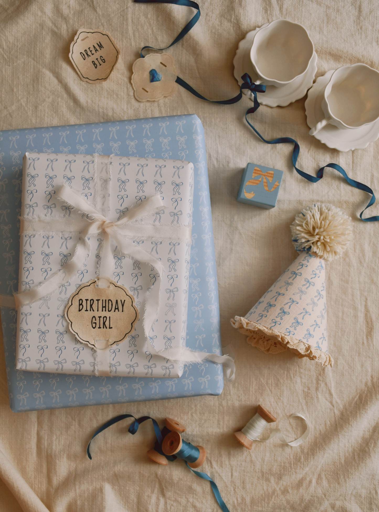 Wrapping paper - Bows