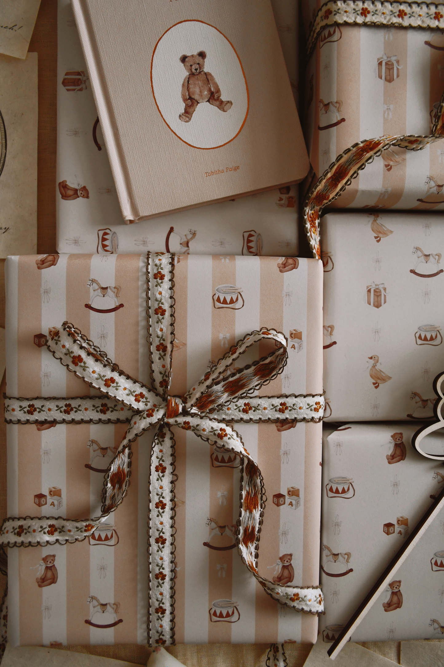 Wrapping paper - Toys