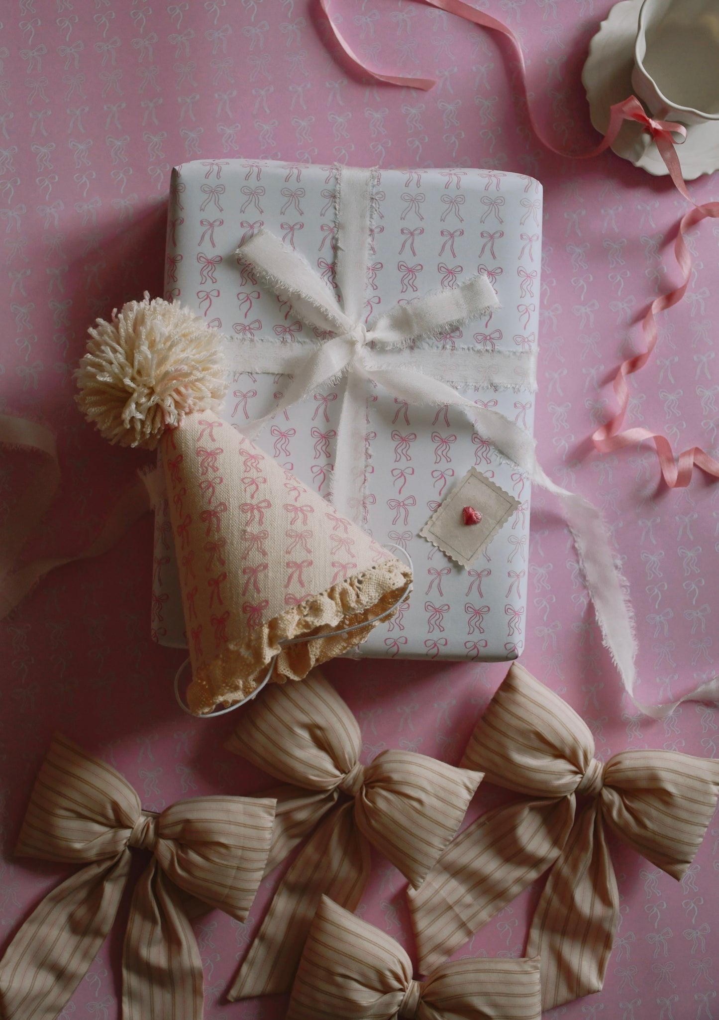 Wrapping paper - Bows