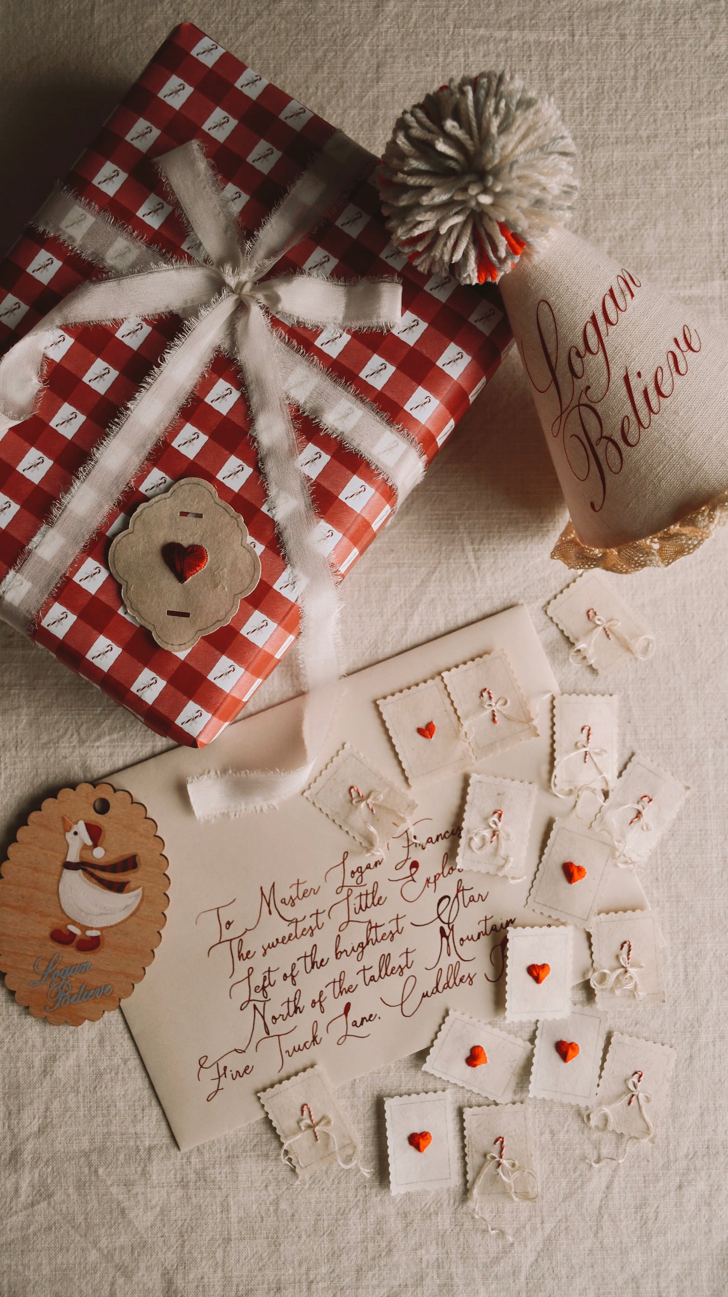 Wrapping paper - Red Gingham & Candy Cane