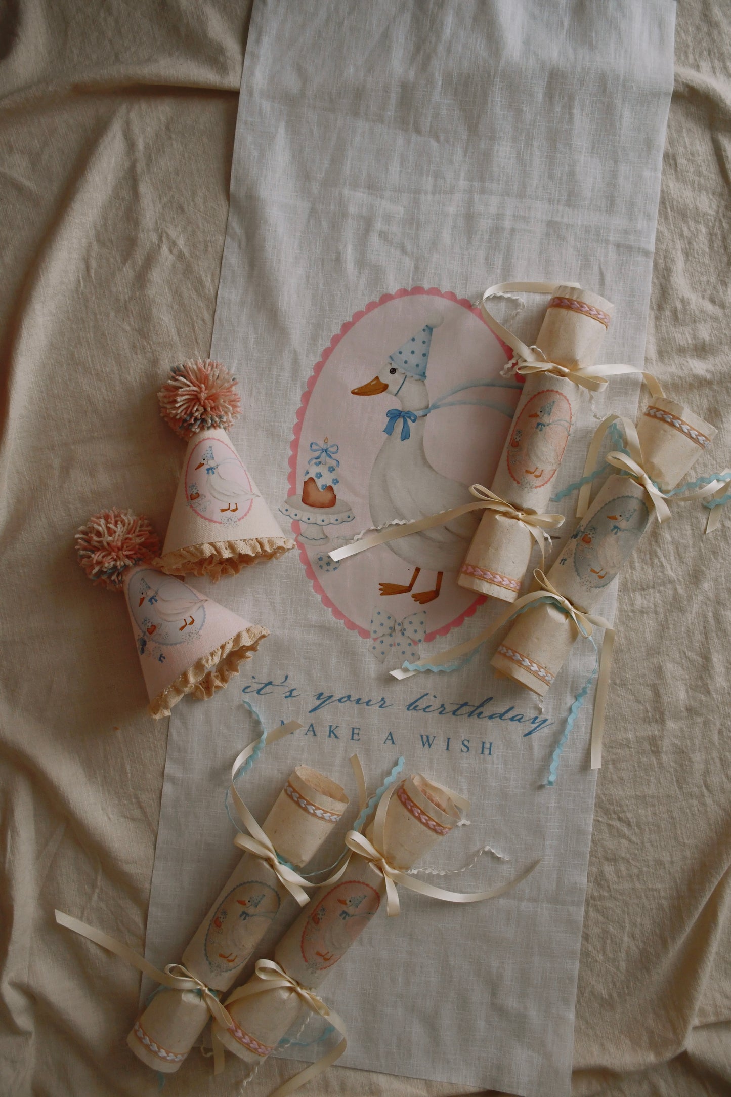 Goose Linen Banner