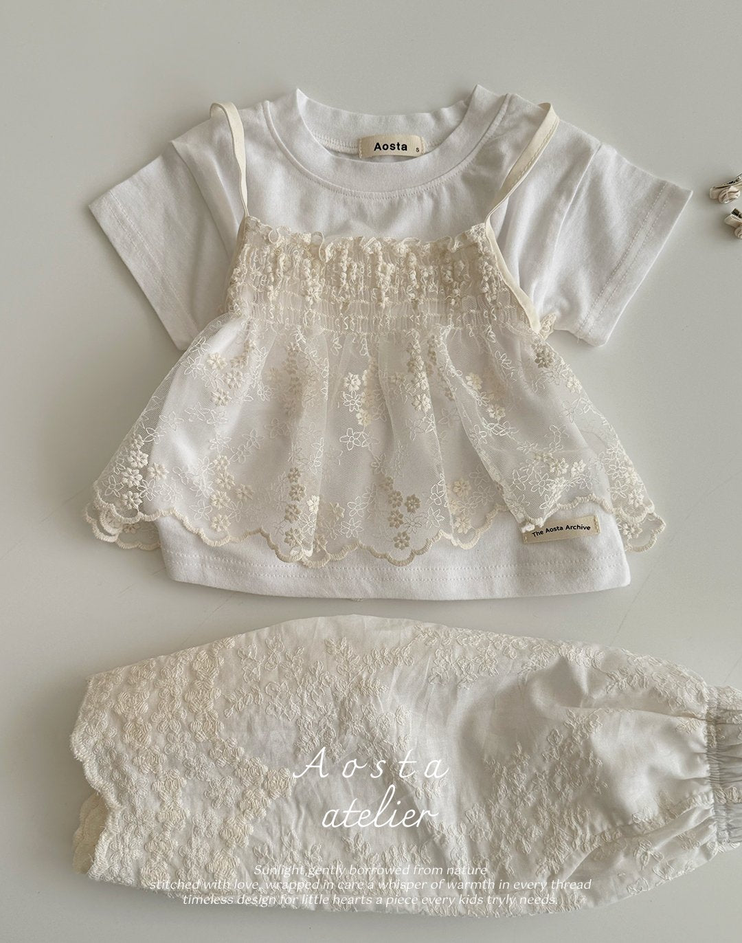 Aosta - Lace Vest