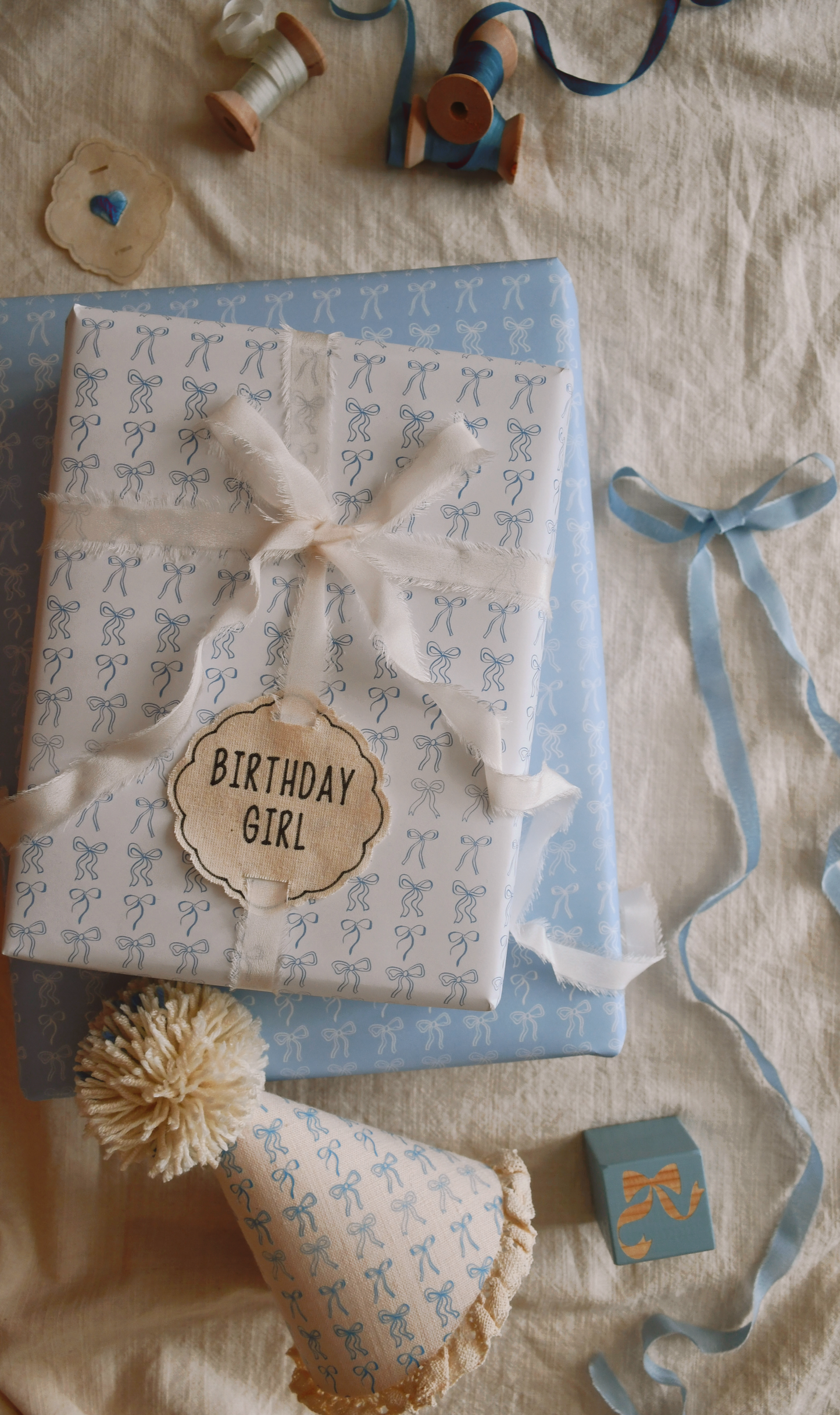 Wrapping paper - Bows