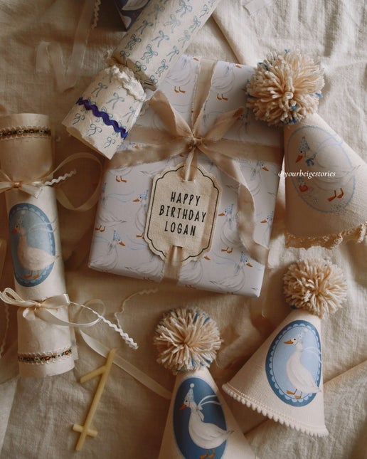 Wrapping paper - Goose