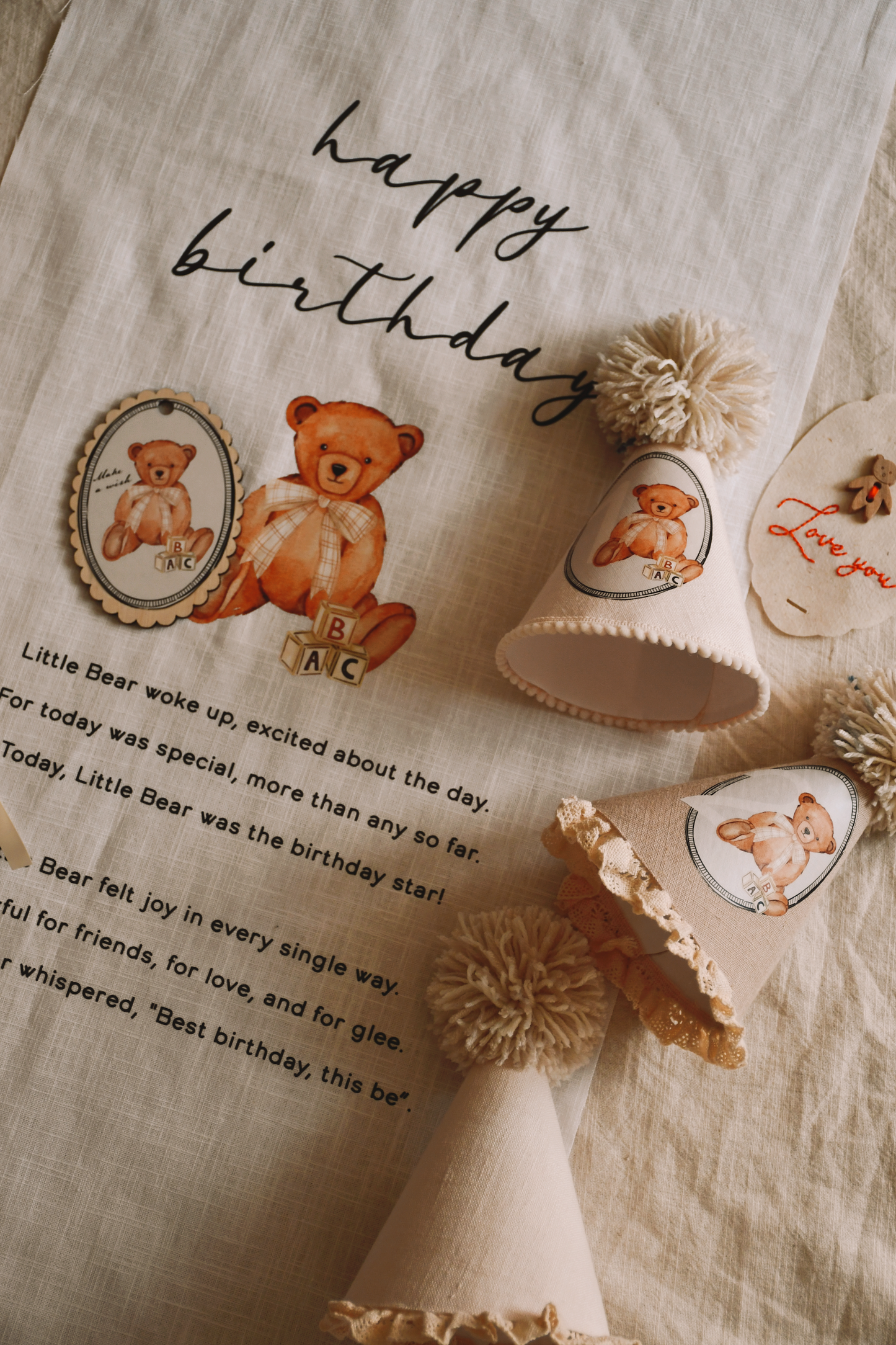 Teddy Bear - Linen Banner