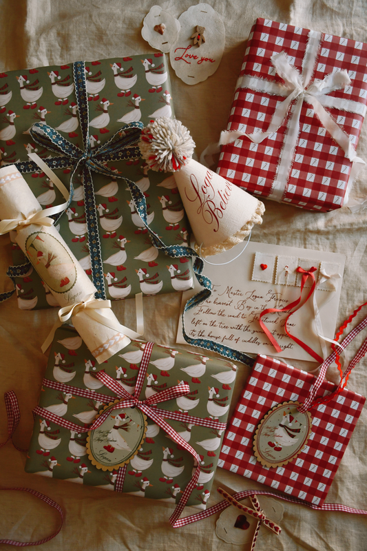 Wrapping paper - Christmas Goose