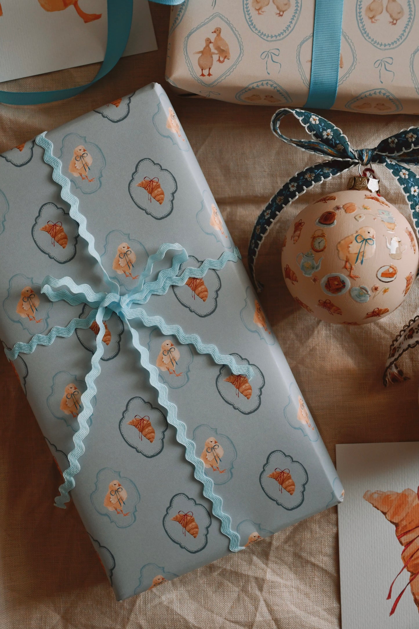 Wrapping paper - Croissants