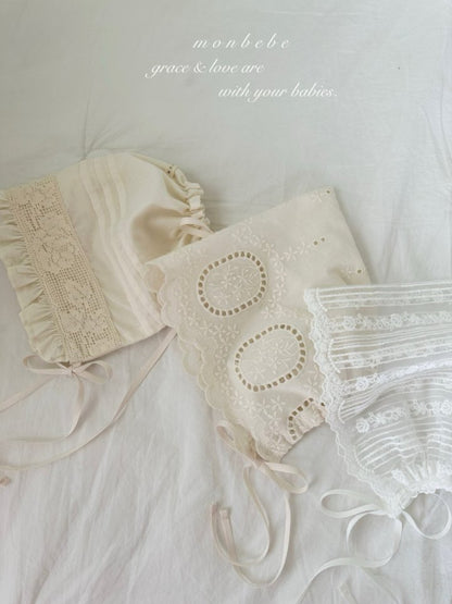 Monbebe - Vintage Lace Bonnet
